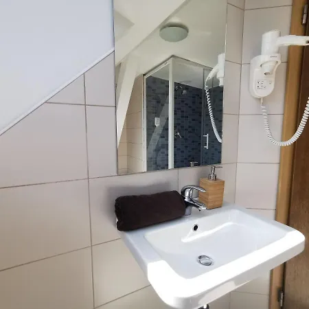 阿姆布罗吉客旅馆