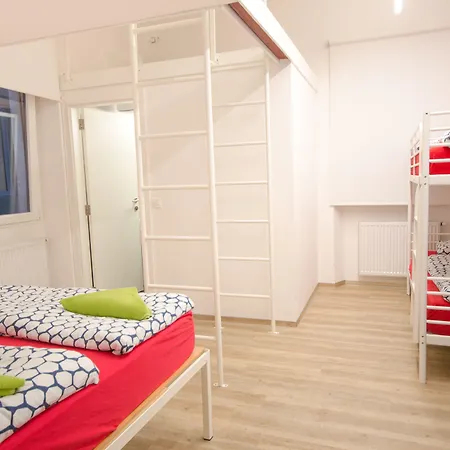 阿姆布罗吉客旅馆