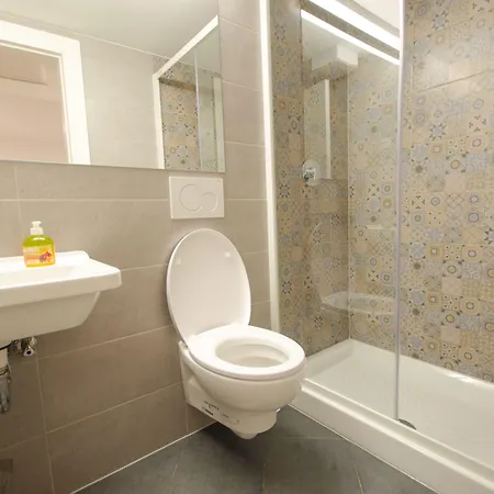 Ambrozic * Любляна