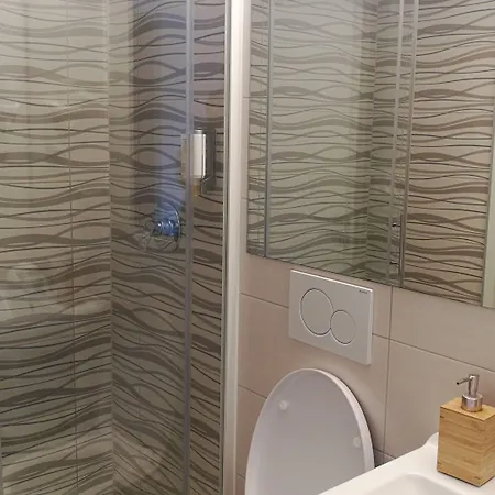 招待所 阿姆布罗吉客旅馆 *