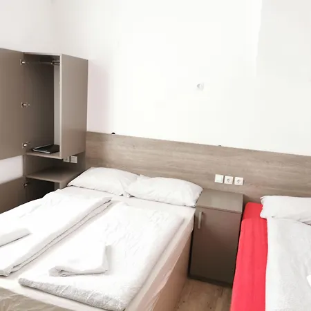 招待所 阿姆布罗吉客旅馆 卢布尔雅那