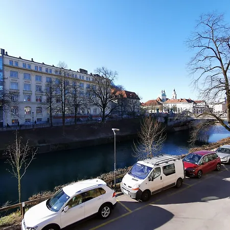 Ambrozic Casa de hóspedes Liubliana