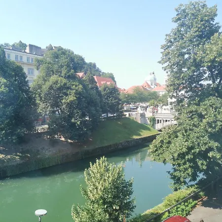 룸스 암브로지체 류블랴나