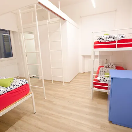 룸스 암브로지체 *