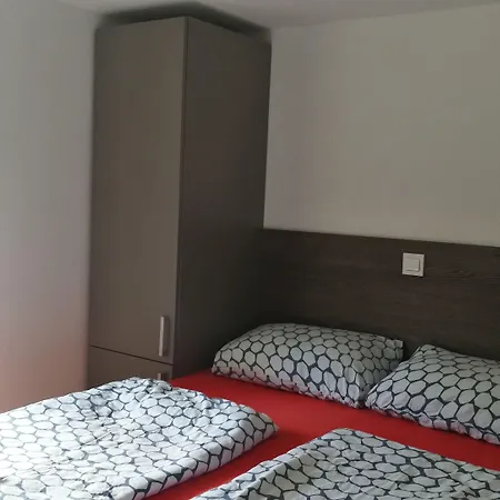 룸스 암브로지체 *